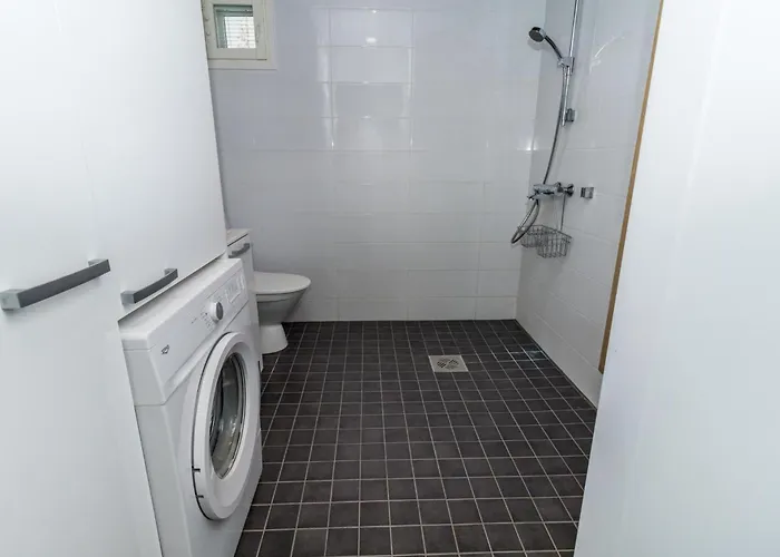 Kotomaenty 2 By Interhome * Рука